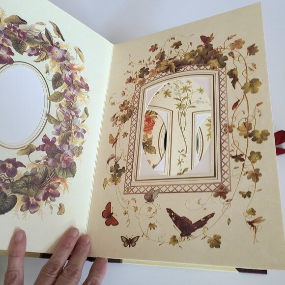 Vintage ''The Victorian Photograph Album'' - Picture 4 of 9